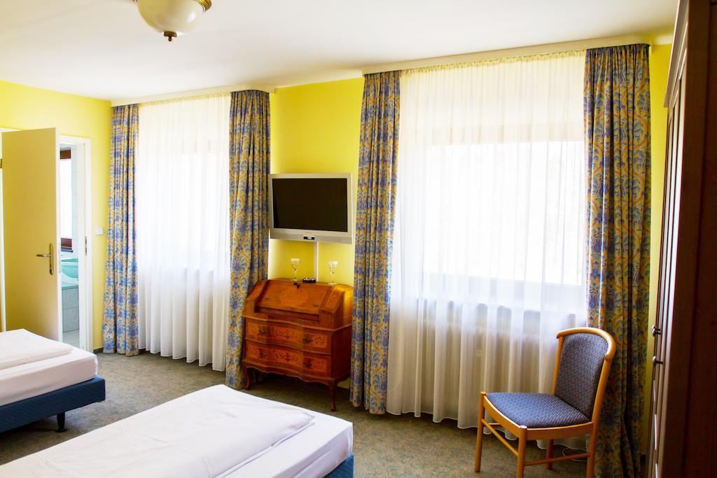 Heidekrug Hotel Oberursel Bilik gambar
