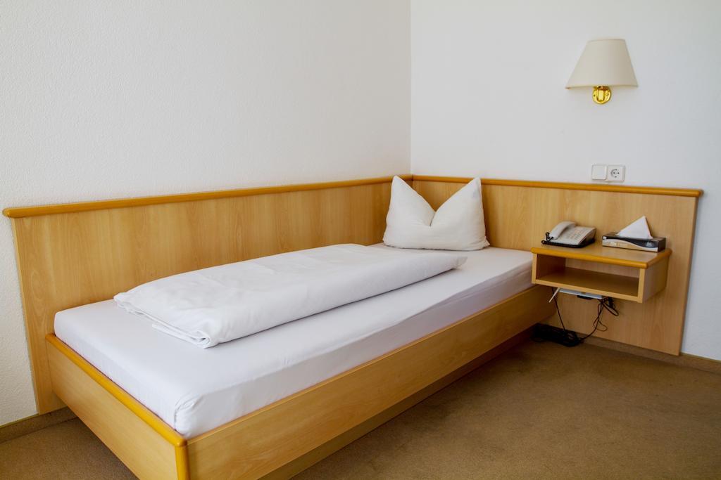 Heidekrug Hotel Oberursel Bilik gambar