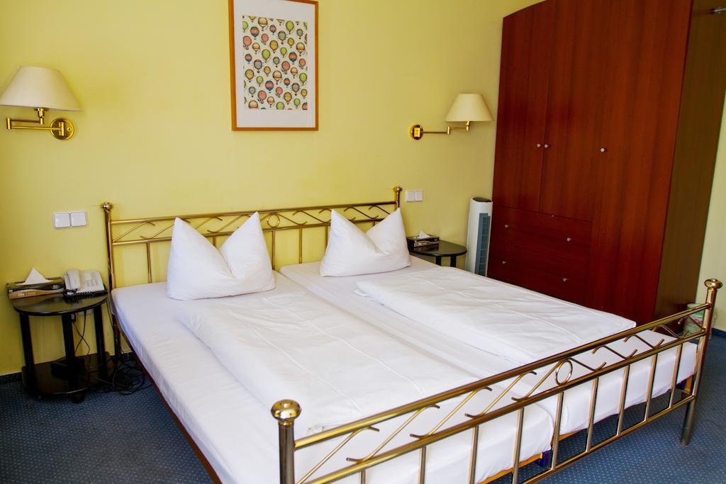 Heidekrug Hotel Oberursel Bilik gambar